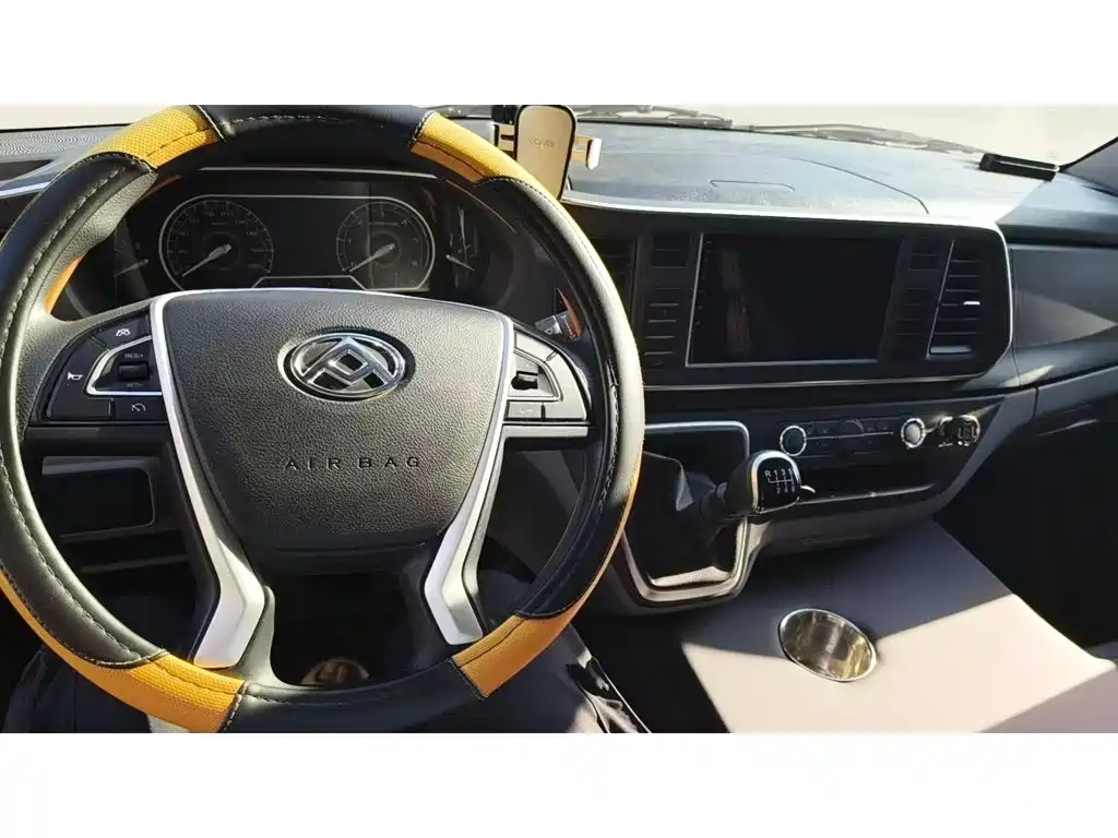 2026 SAIC Maxus Xintu V80