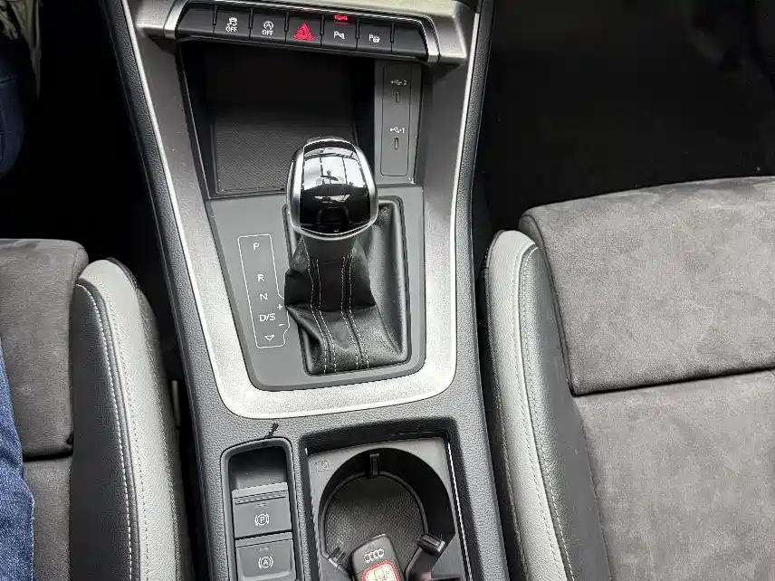 Audi Q3 2022 35 TFSI Fashion Dynamic фото 15