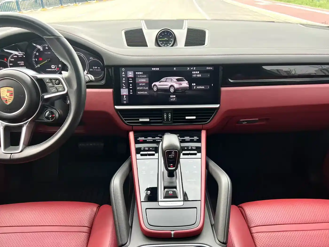 PORSCHE CAYENNE NEW ENERGY