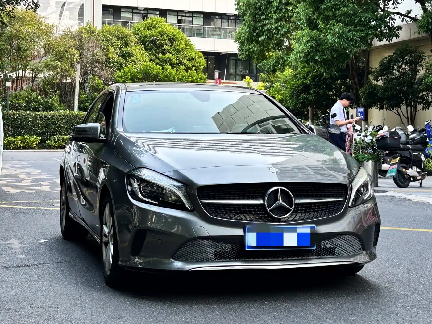 Mercedes-Benz A-Class (Import) 2016 A 200 Dynamic фото 3
