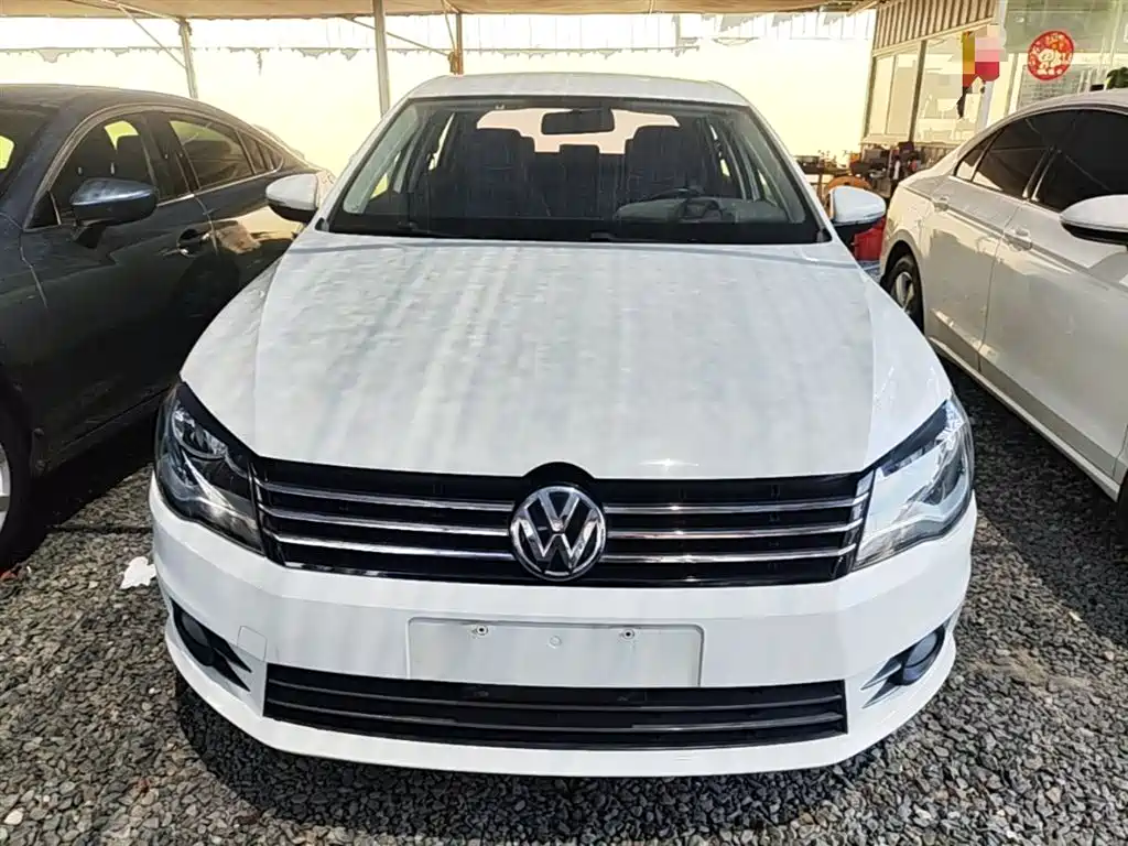 Volkswagen Bora 2015 Quality Edition 1.6L Automatic Fashion фото 3