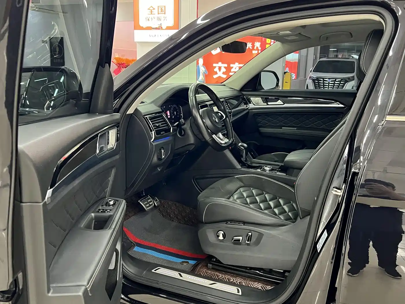 Volkswagen Teramont 2019 Model Teramont X 380TSI 4WD Prestige Luxury Edition фото 4