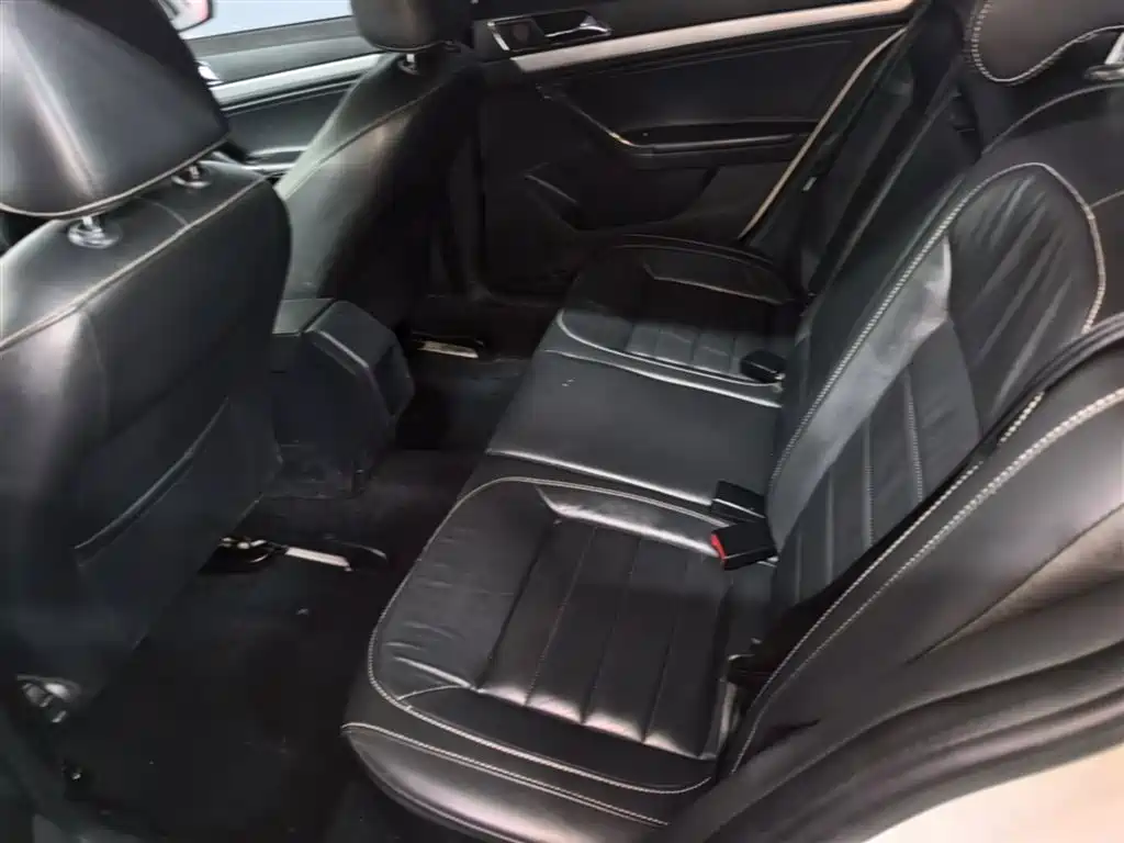 Volkswagen Lavida Tour 2017 230TSI DSG Comfort Edition фото 17