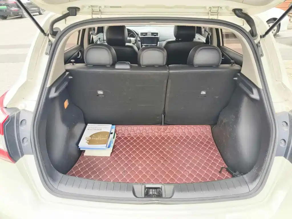 Nissan Tiida, миниатюра 5
