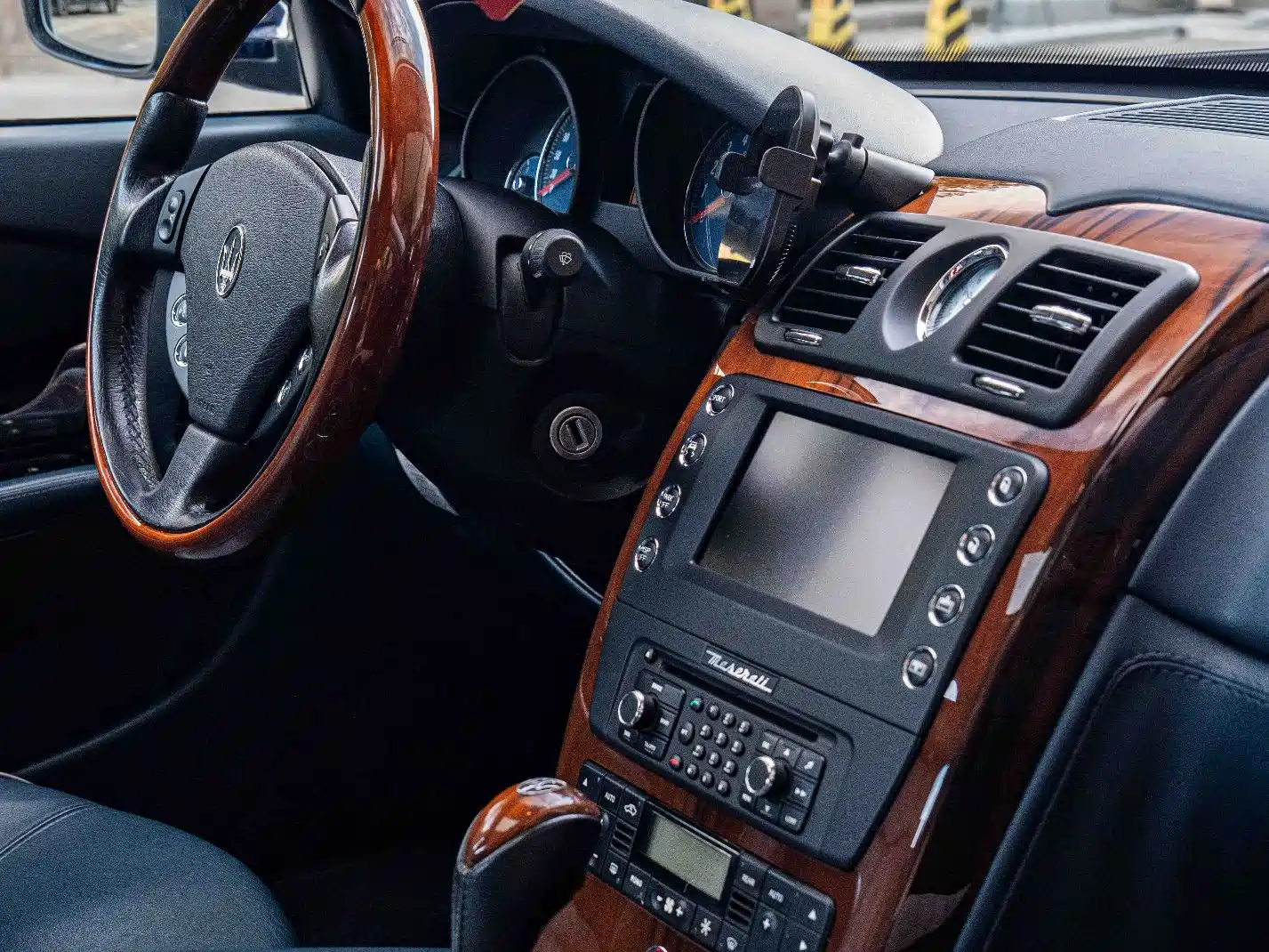 Photo 18 - Maserati Quattroporte