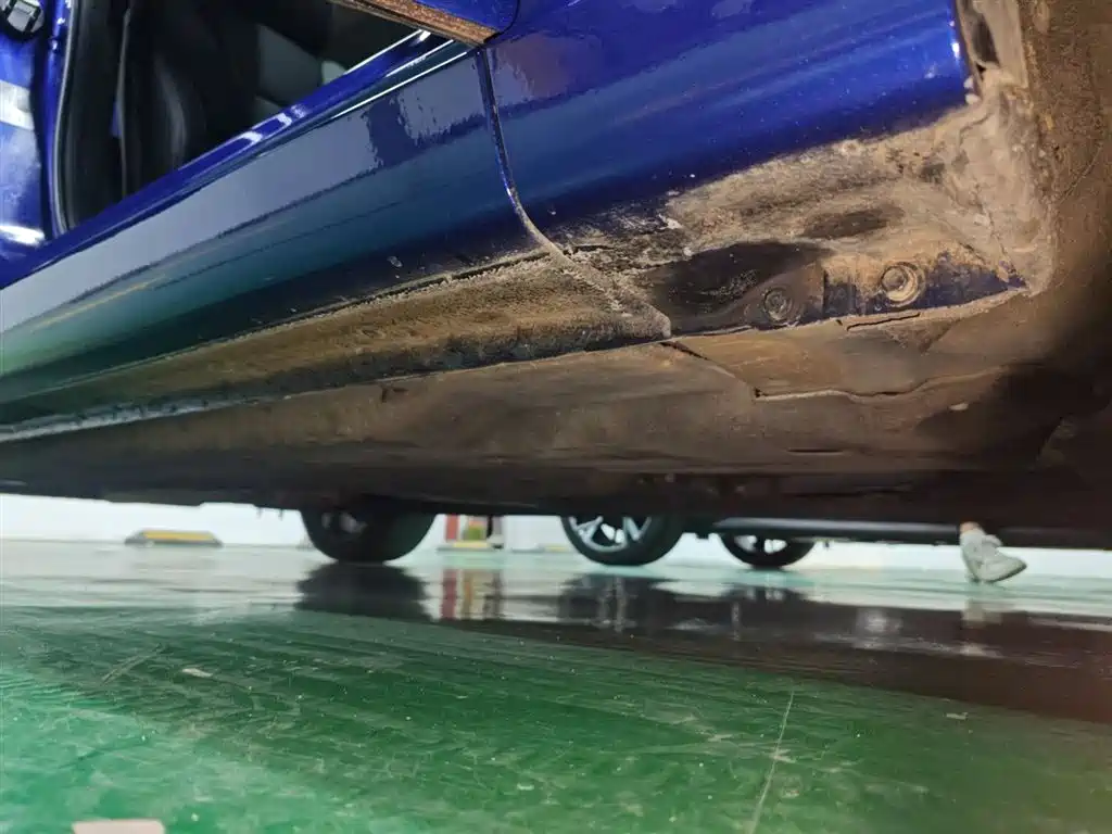 Hongqi H5 2020 1.8T Automatic Smart Connection Qi Rhythm Edition фото 17