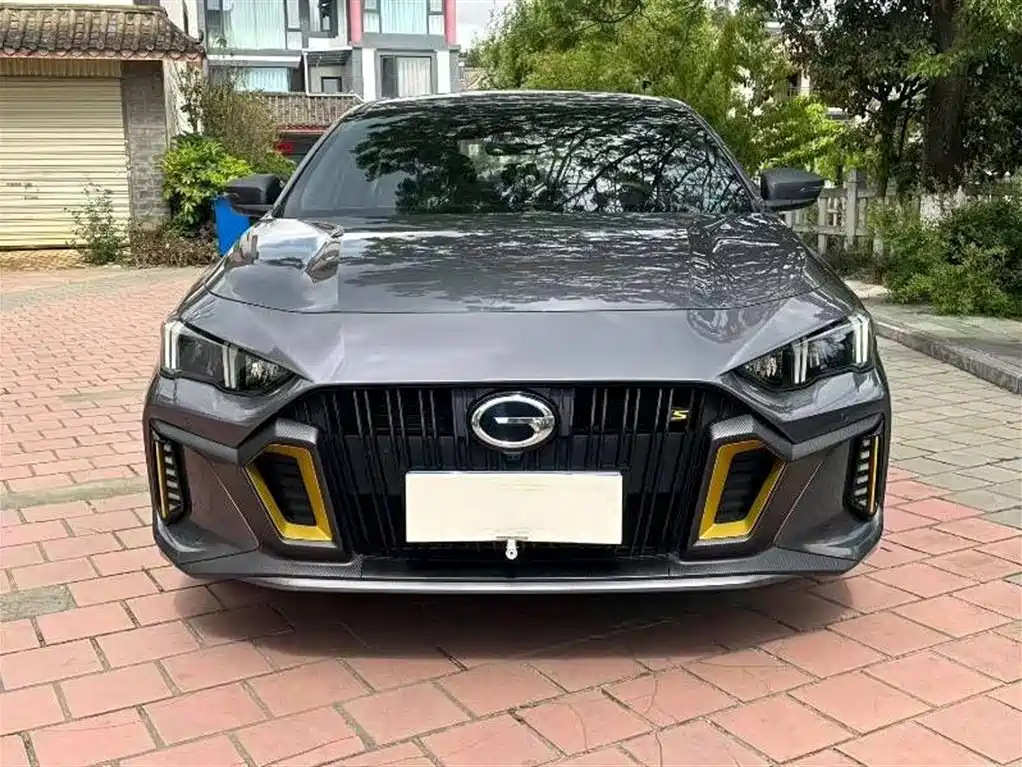GAC Trumpchi Trumpchi Emkoo 2021 270T DCT J15 Edition фото 2