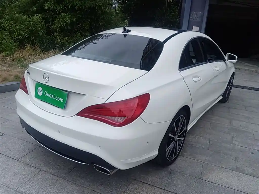 Mercedes-Benz CLA (Import) 2016 CLA 200 Fashion фото 7