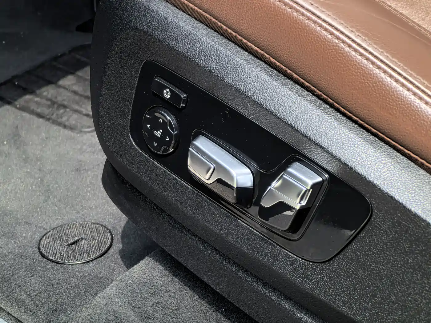 BMW X5 (Import) 2019 xDrive40i Exclusive M Sport Package фото 25