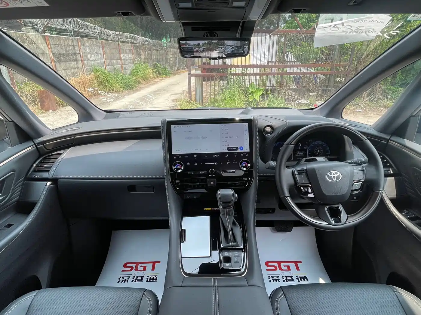 Toyota Alphard 2025 Hybrid 2.5L Prestige Gold Edition фото 7