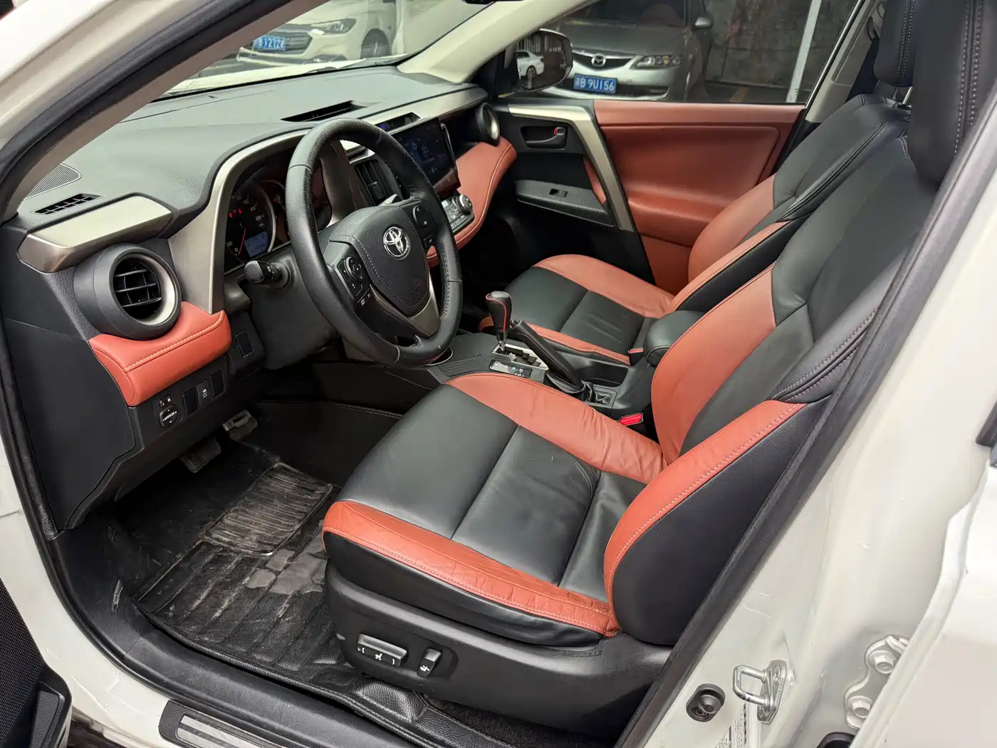 Toyota RAV4 Rongfang 2013 2.5L Auto 4WD Elite фото 7