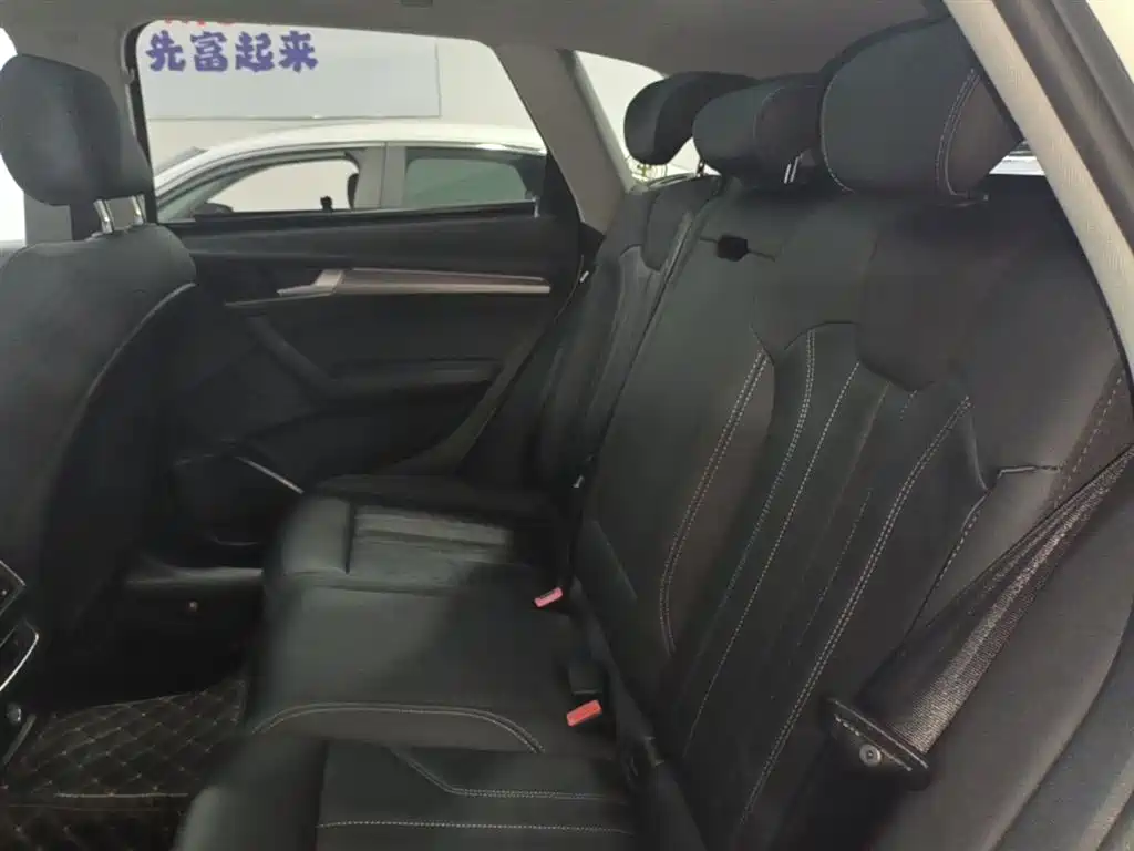 Audi Q5L 2022 40T Luxury Dynamic фото 17