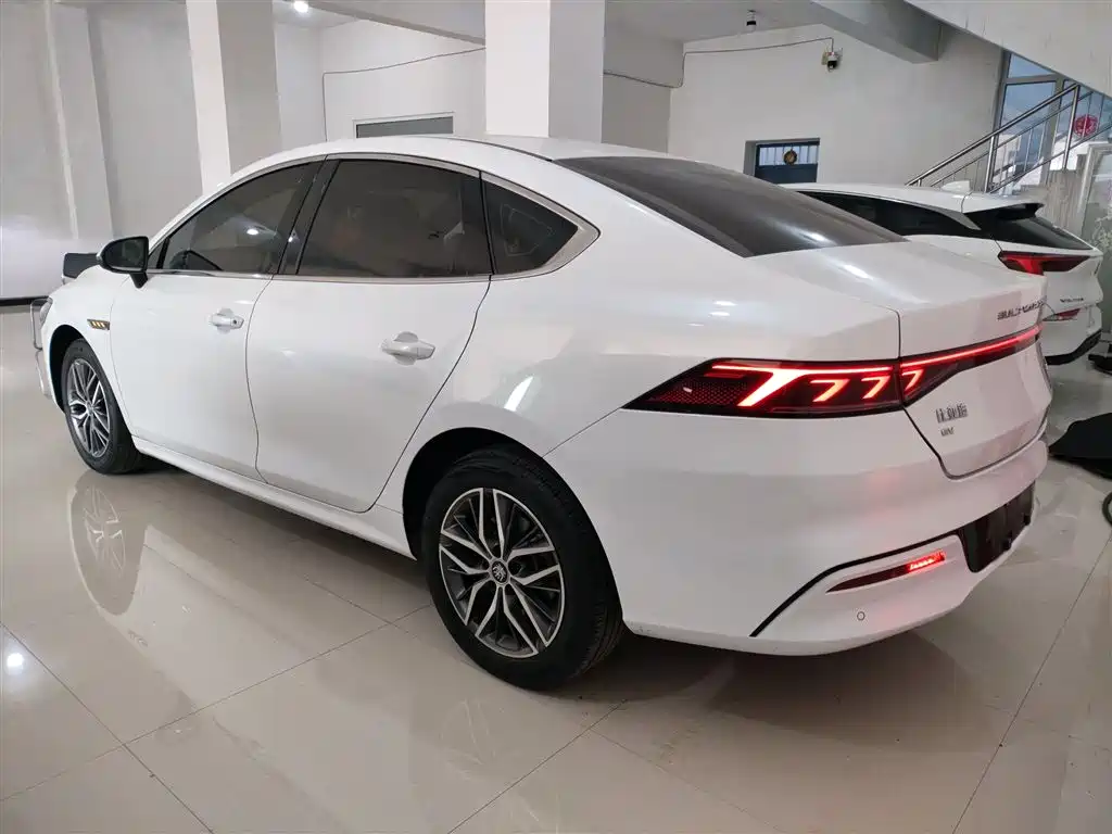 BYD Qin PLUS 2023 Champion Edition EV 420KM Leading Type фото 23