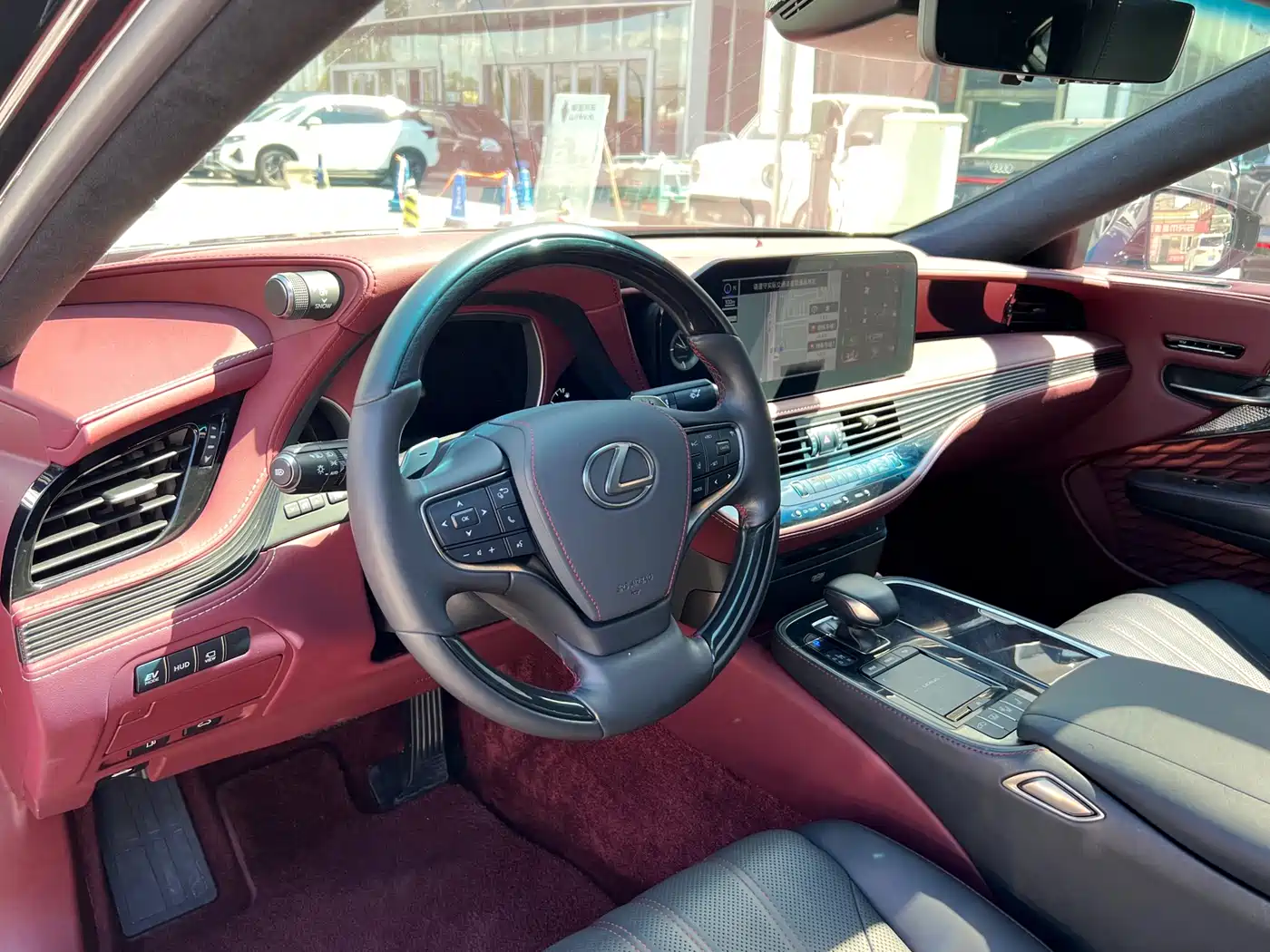 Lexus LS 2020 500h Executive (China VI) фото 5