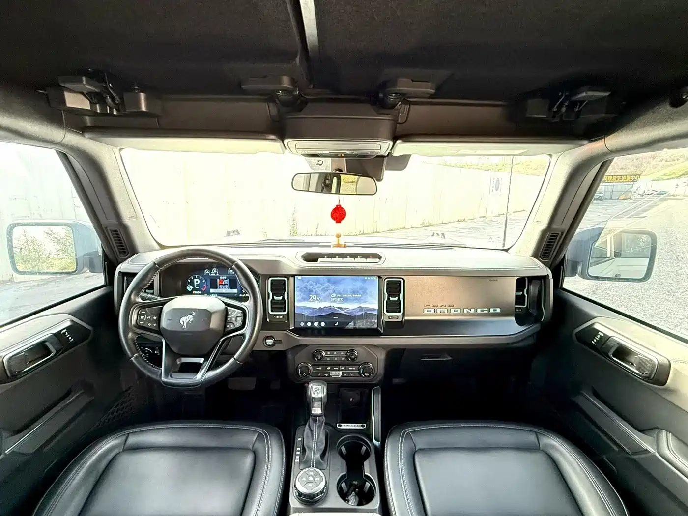Фото 5 - Ford Bronco