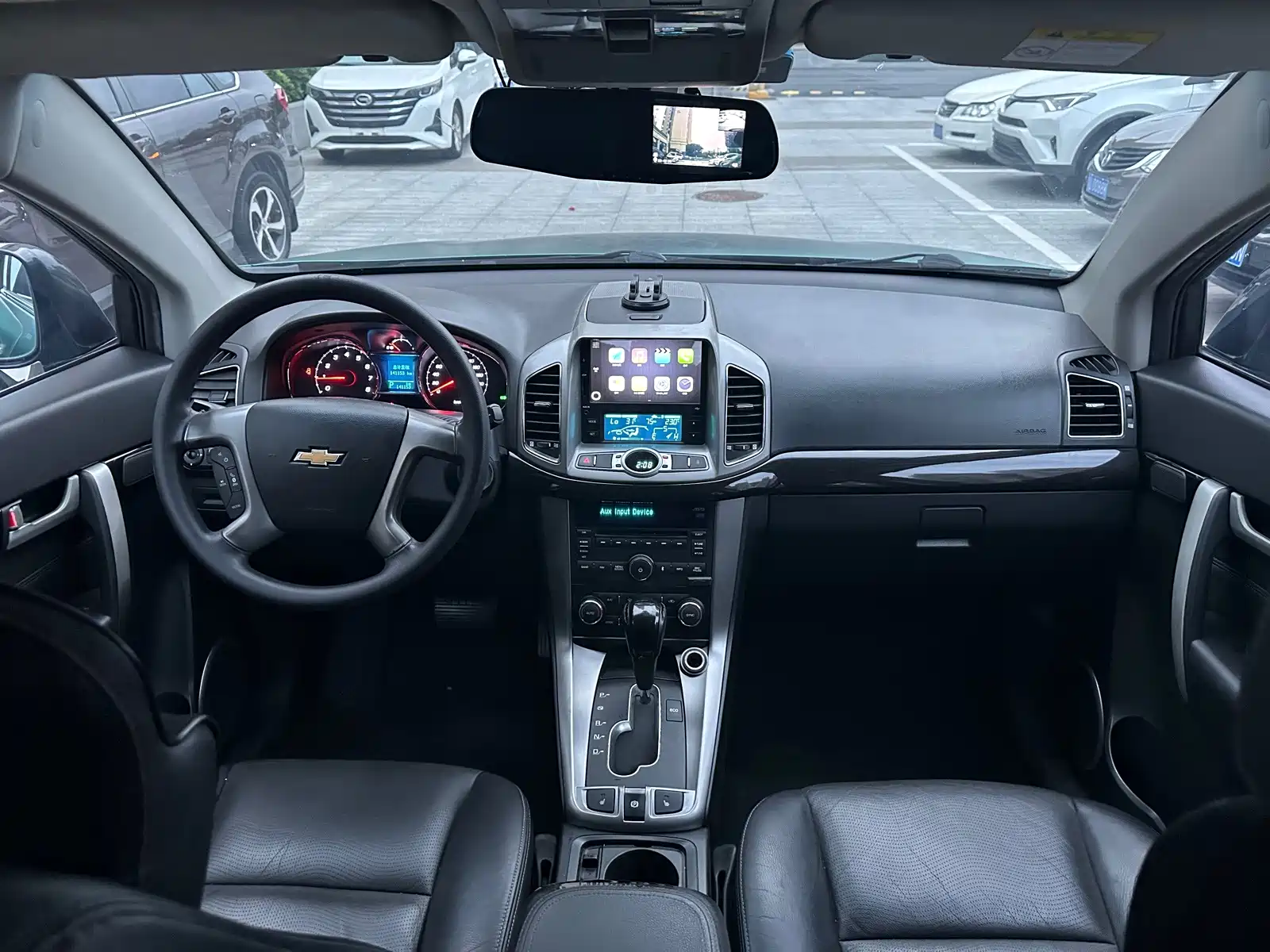 Photo 6 - Chevrolet Captiva