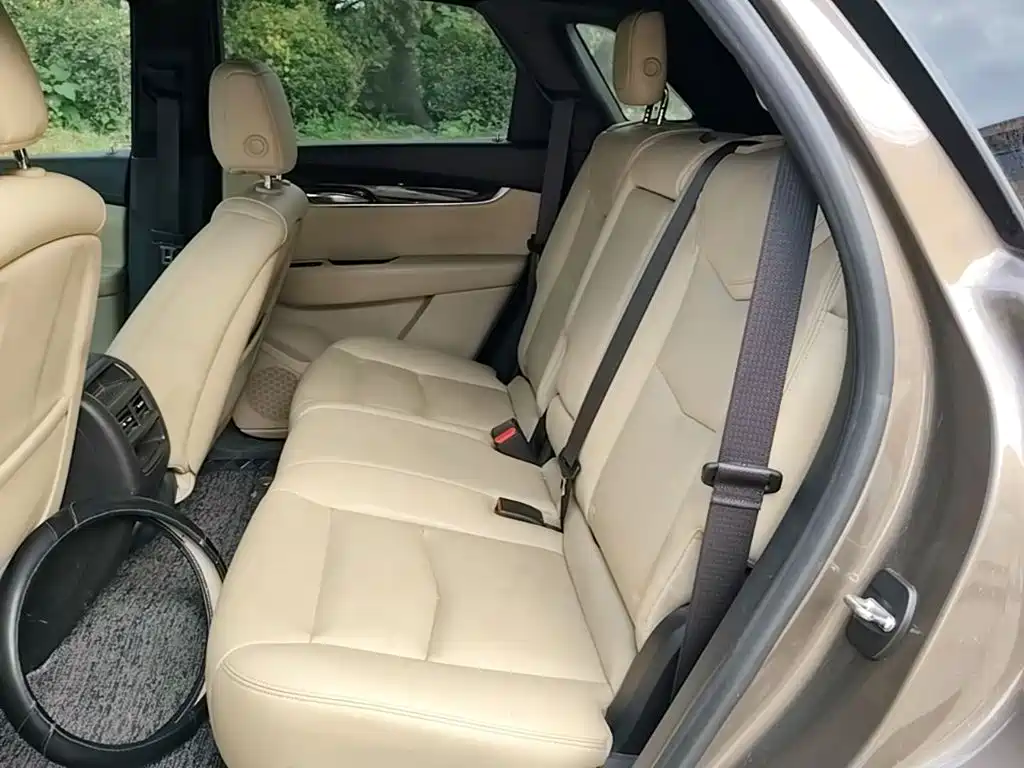 Фото 17 - Cadillac XT5