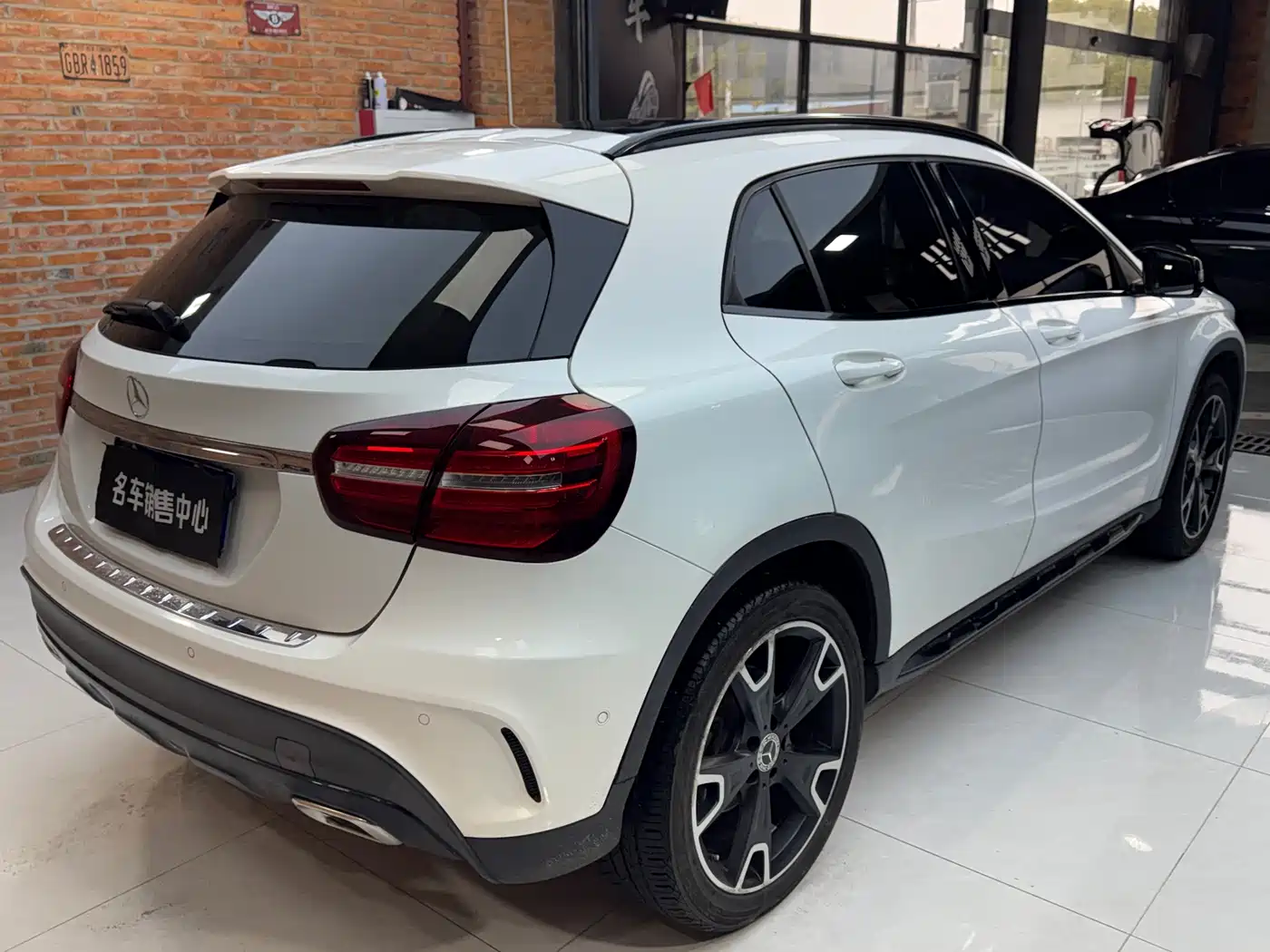 Mercedes-Benz GLA 2018 GLA 220 4MATIC Sport фото 4