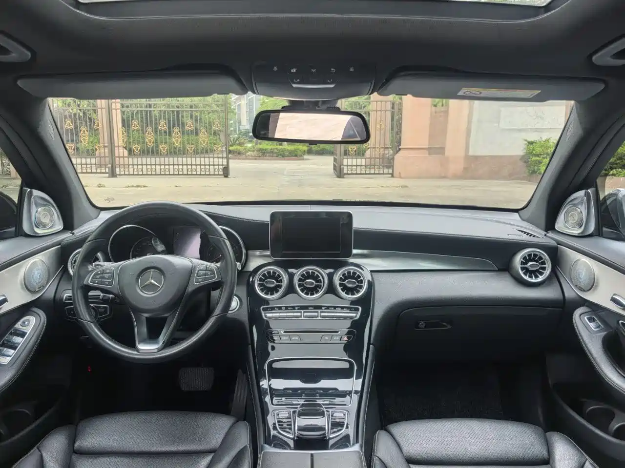 Mercedes-Benz GLC 2017 GLC 200 4MATIC фото 5