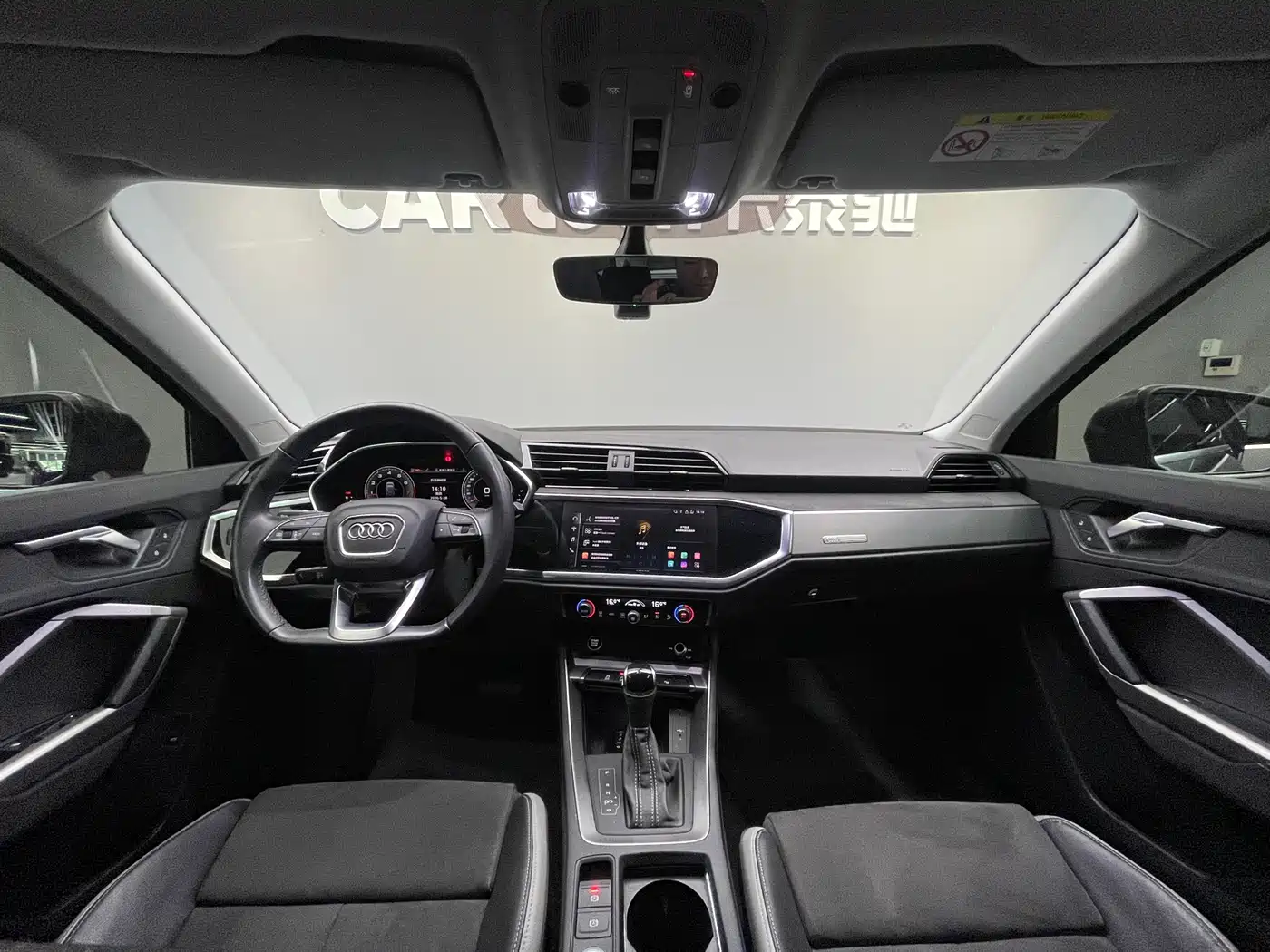 Audi Q3 2023 35 TFSI Fashion Dynamic Model (1.5T) фото 9