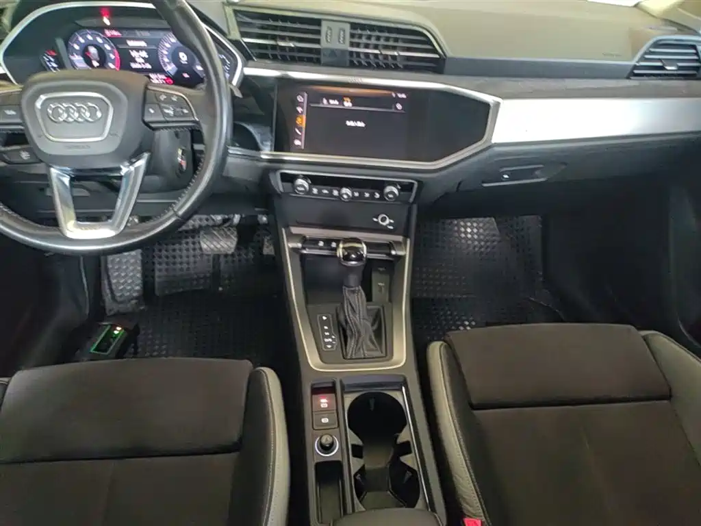 Audi Q3 2019 35 TFSI Progressive Sport фото 13