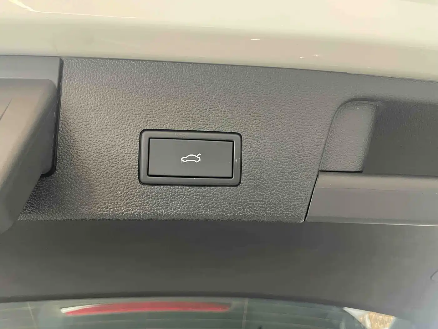 Volkswagen Tharu 2024 300TSI 2WD Moon Premium Edition фото 11