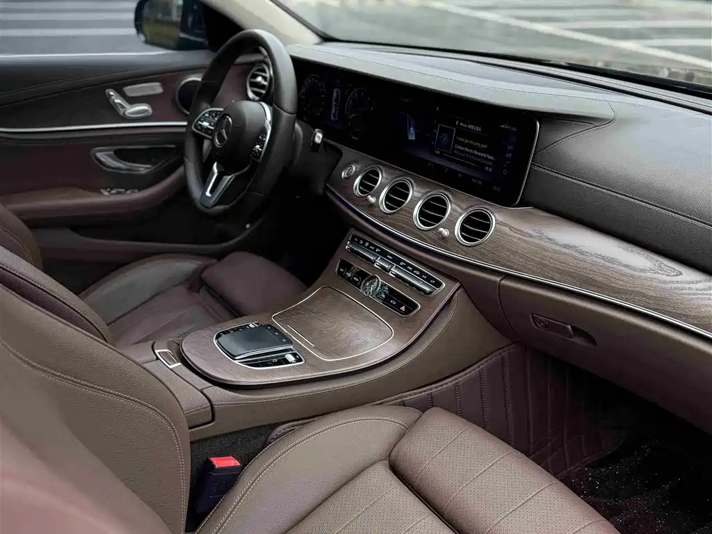Mercedes-Benz E-Class 2019 E 200 L фото 16