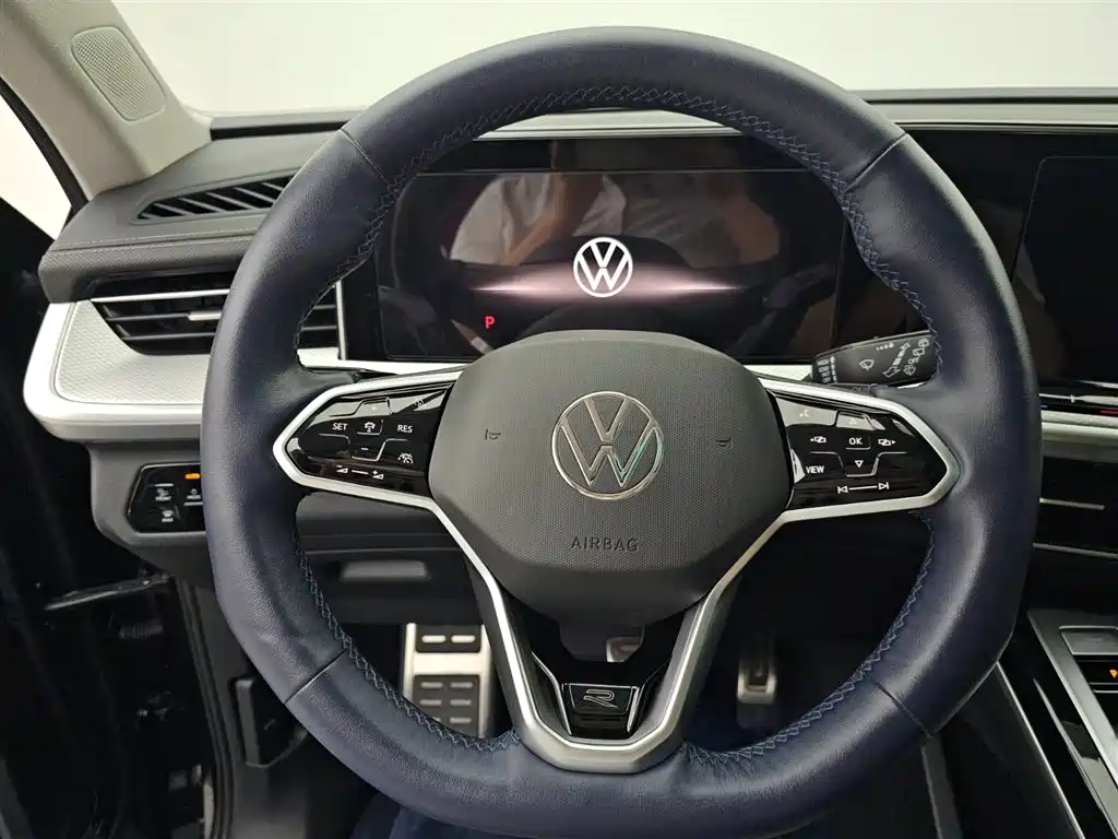 Volkswagen Talagon 2023 380TSI 4WD R-Line Touring Edition фото 9