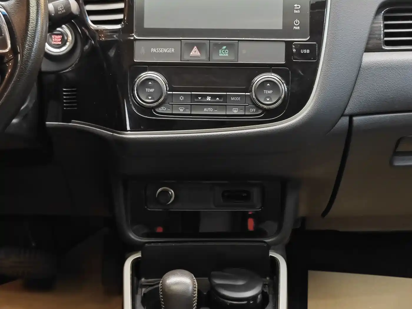 Mitsubishi Outlander 2019 2.0L 2WD Enjoy 5-Seater China VI фото 19