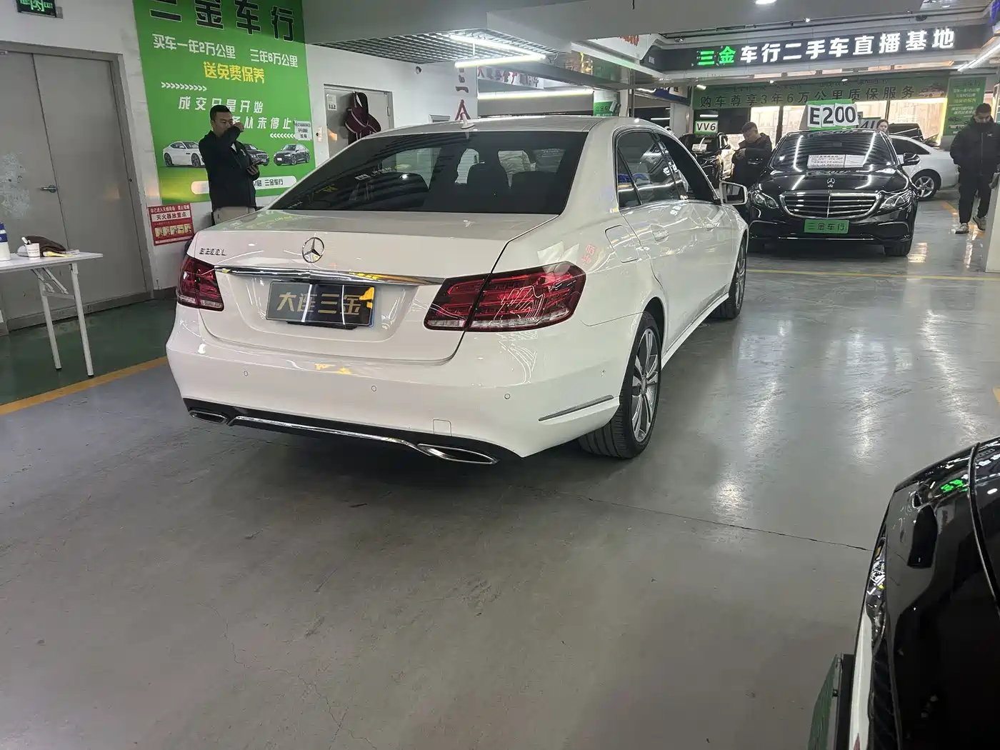 Mercedes-Benz E-Class 2015 Facelift E 180 L фото 9