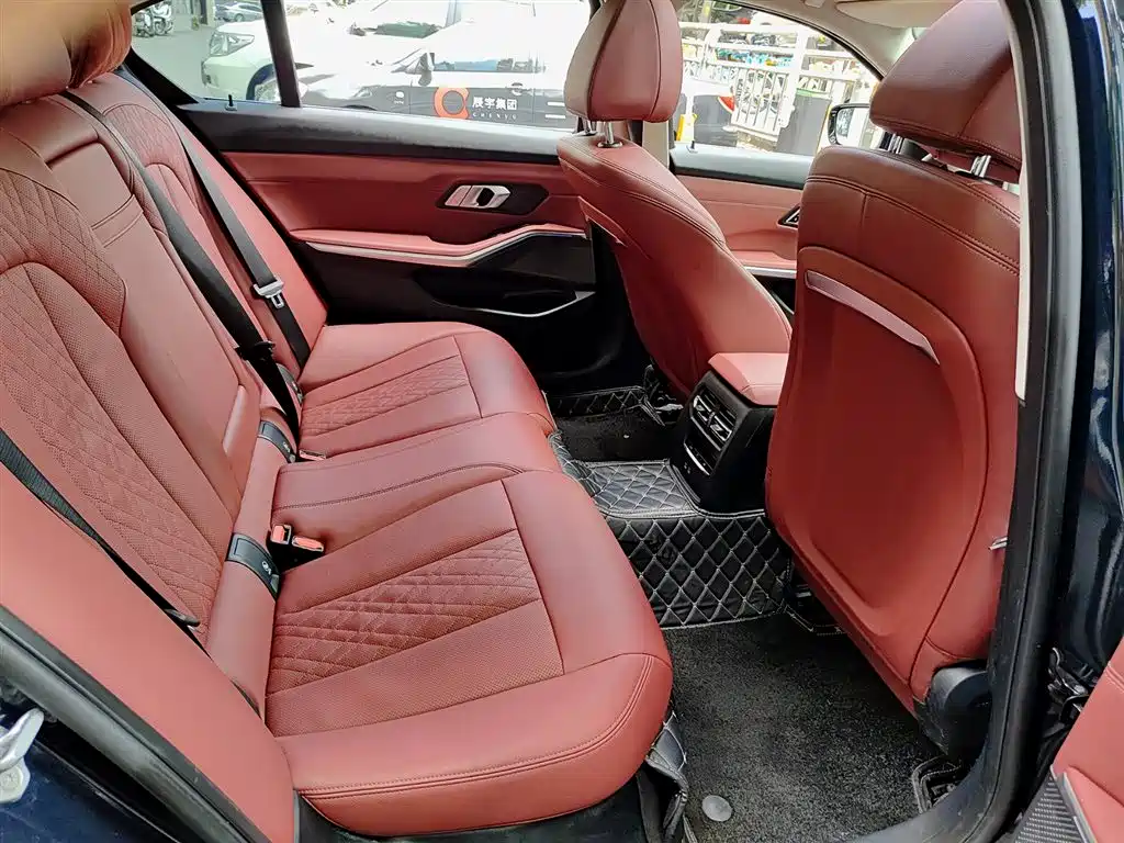BMW i3 2024 eDrive 35 L фото 11
