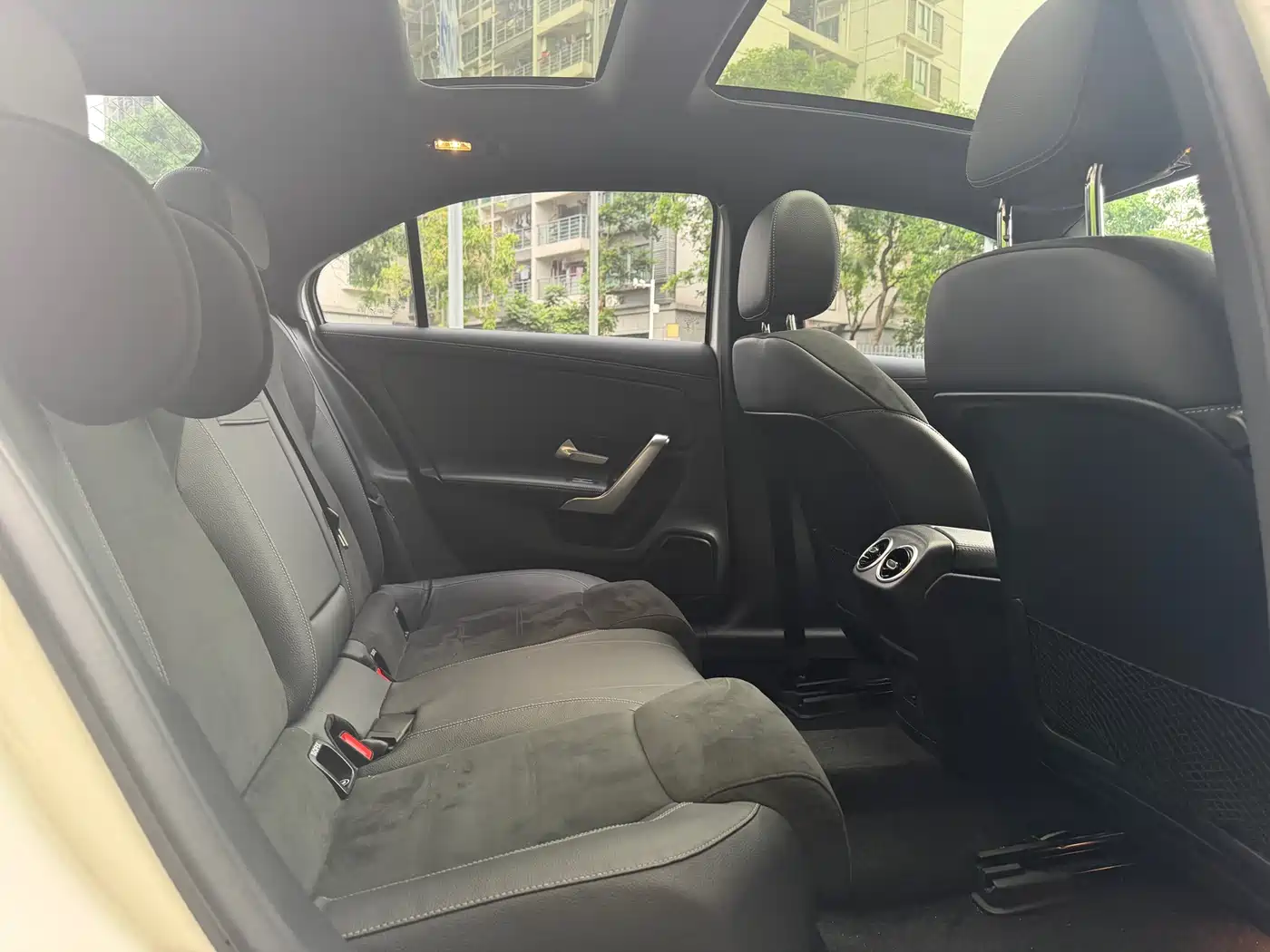 Mercedes-Benz A-Class 2022 Facelift II A 200 L Sport Sedan Fashion фото 9