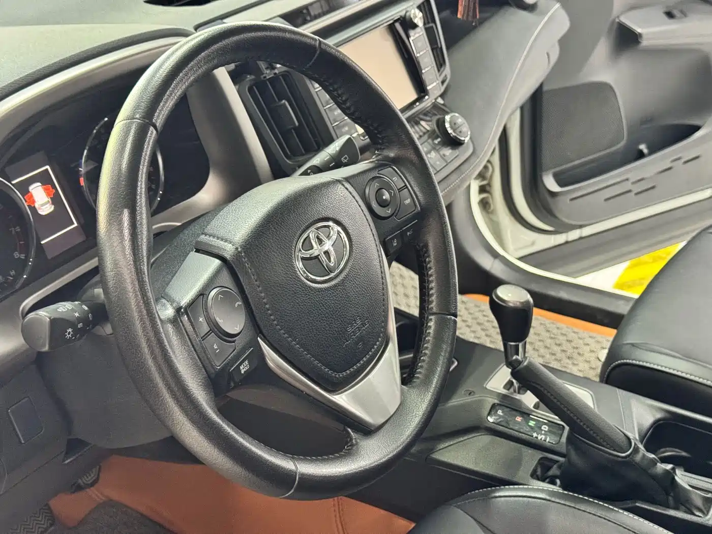 Toyota RAV4 Rongfang 2018 2.5L Automatic 4WD Elite i Edition фото 5