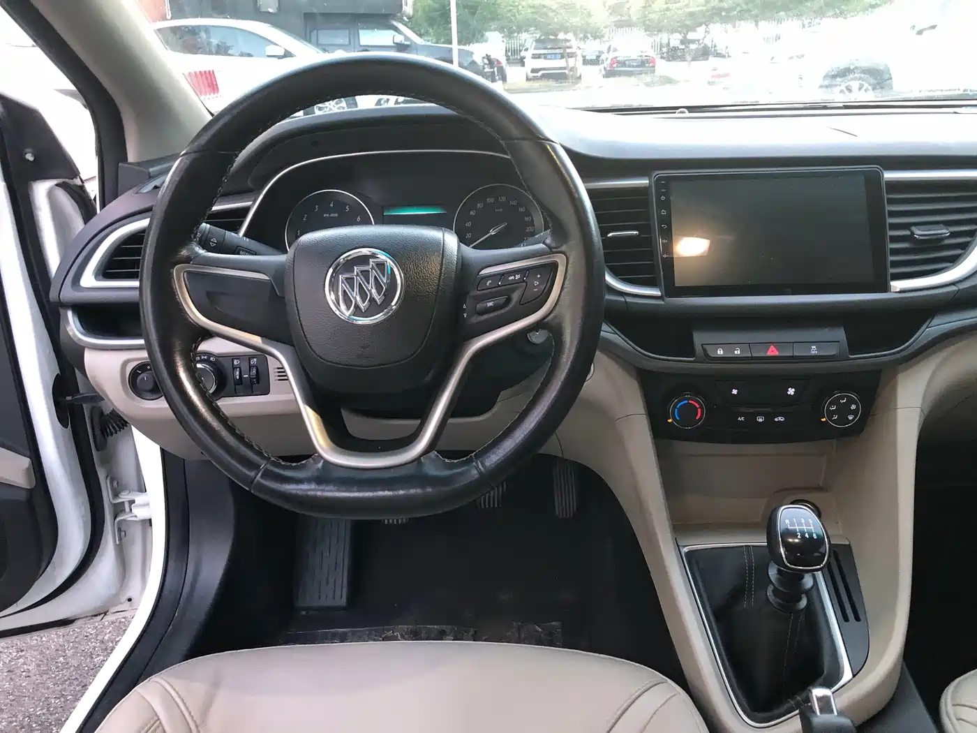 Фото 10 - Buick Excelle