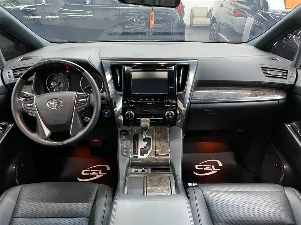 Toyota Alphard 2019 Hybrid 2.5L Premium Edition фото 7