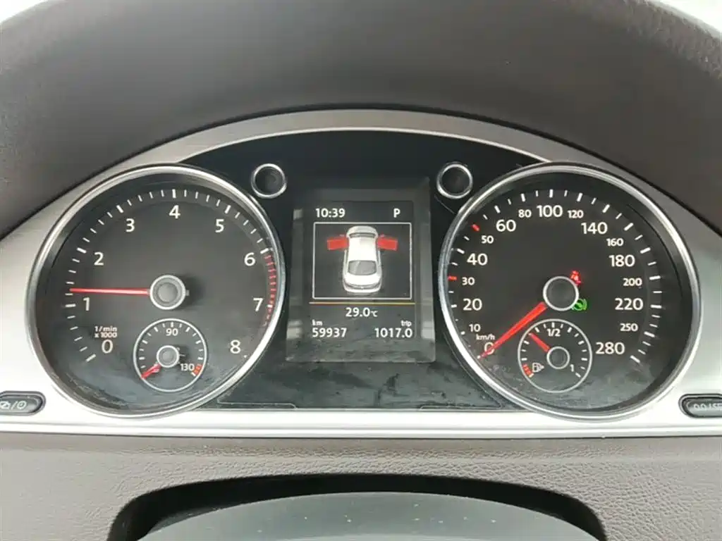 Volkswagen FAW-Volkswagen CC 2018 1.8TSI Luxury фото 12