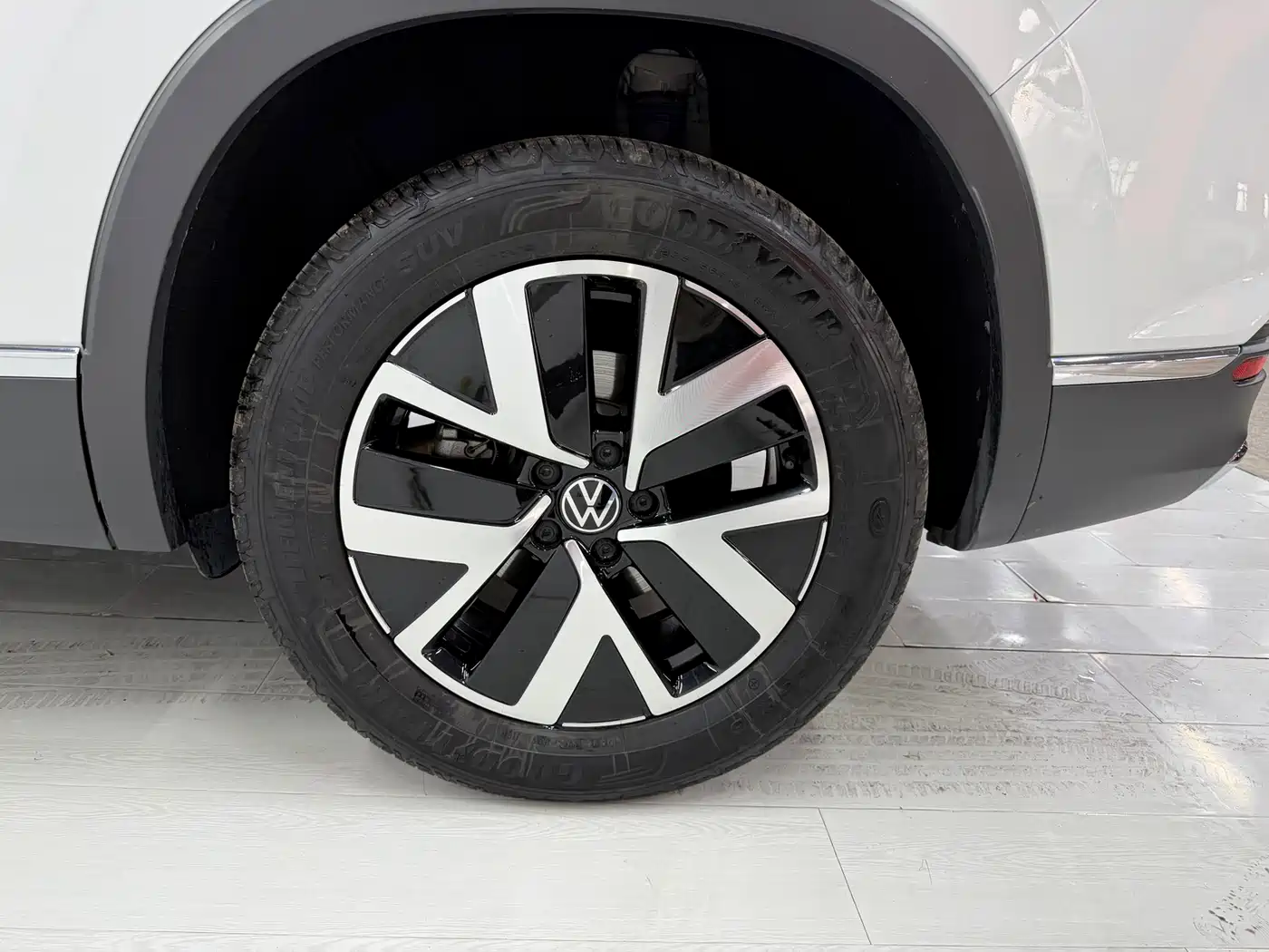 Volkswagen Tayron 2021 330TSI 2WD Luxury Smart Connect Edition фото 22
