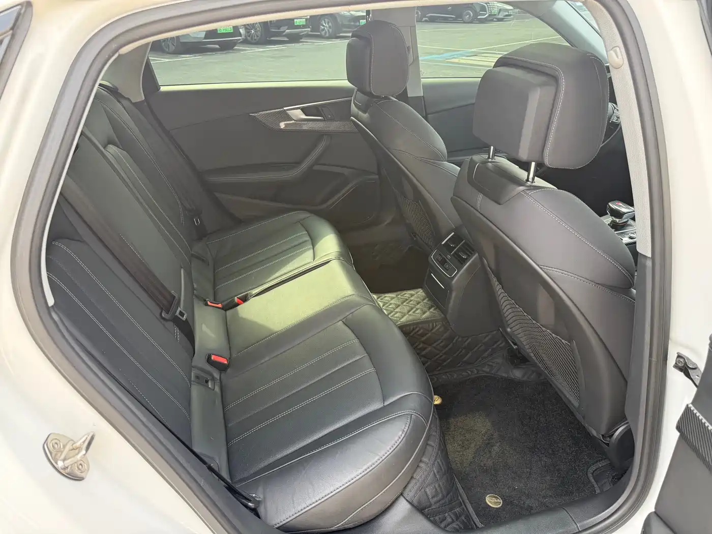 Audi A4L 2022 40 TFSI Luxury Dynamic фото 12