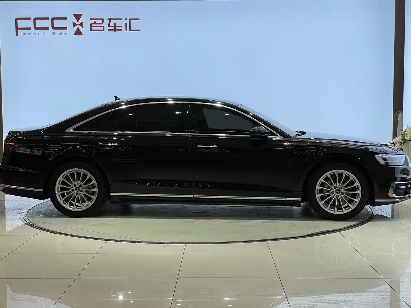 Audi A8 2021 A8L 50 TFSI quattro Comfort фото 4