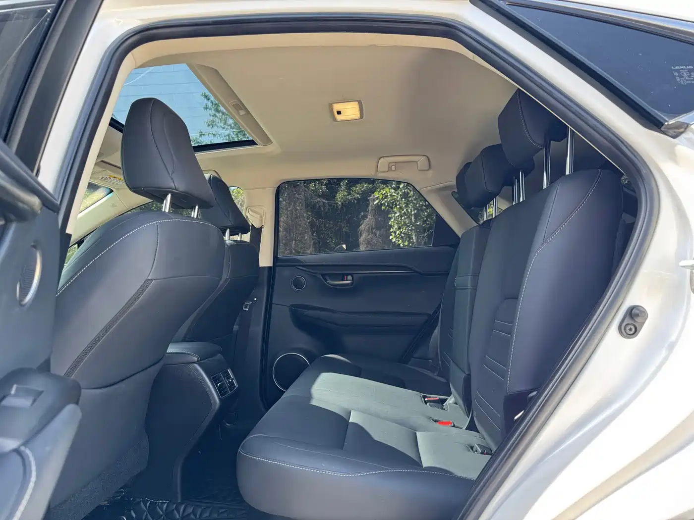 Lexus NX 2015 200t AWD F Sport фото 10