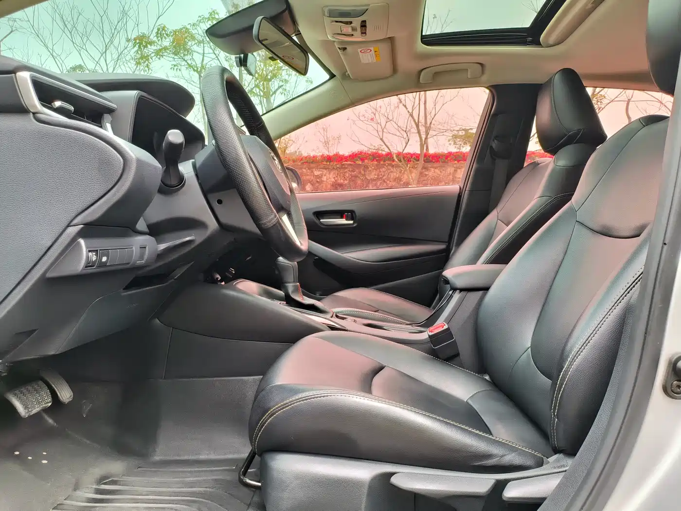 Toyota Corolla 2021 1.2T S-CVT Elite PLUS Edition фото 6