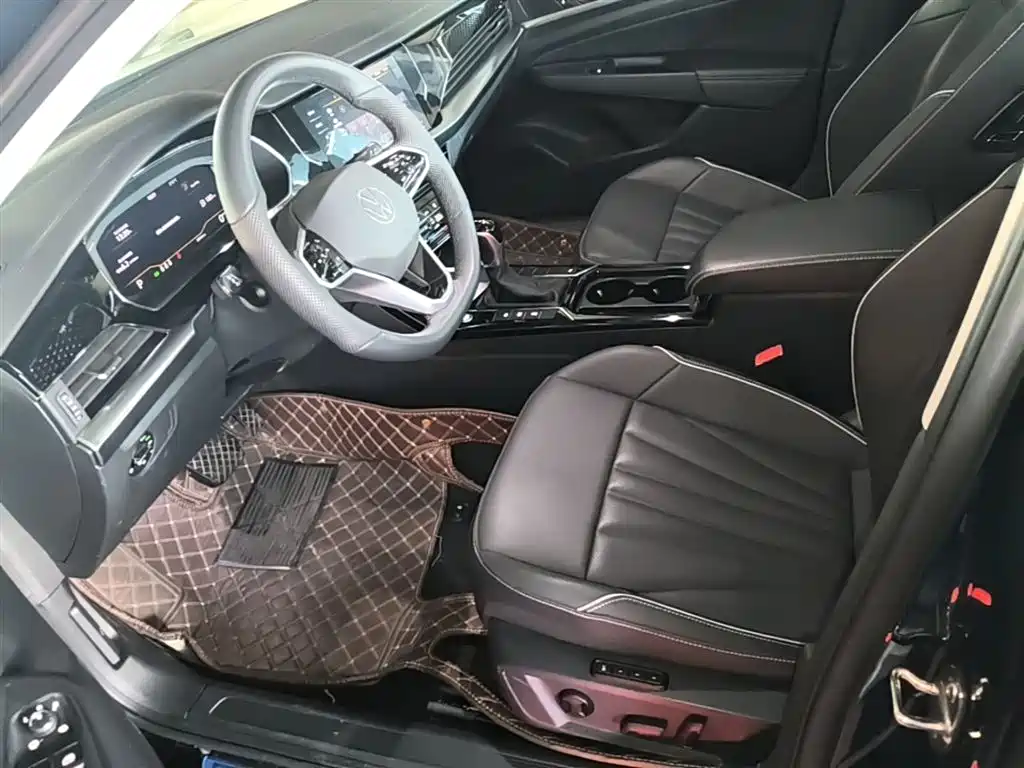 Volkswagen Passat 2024 330TSI Starlight Elite Edition фото 15