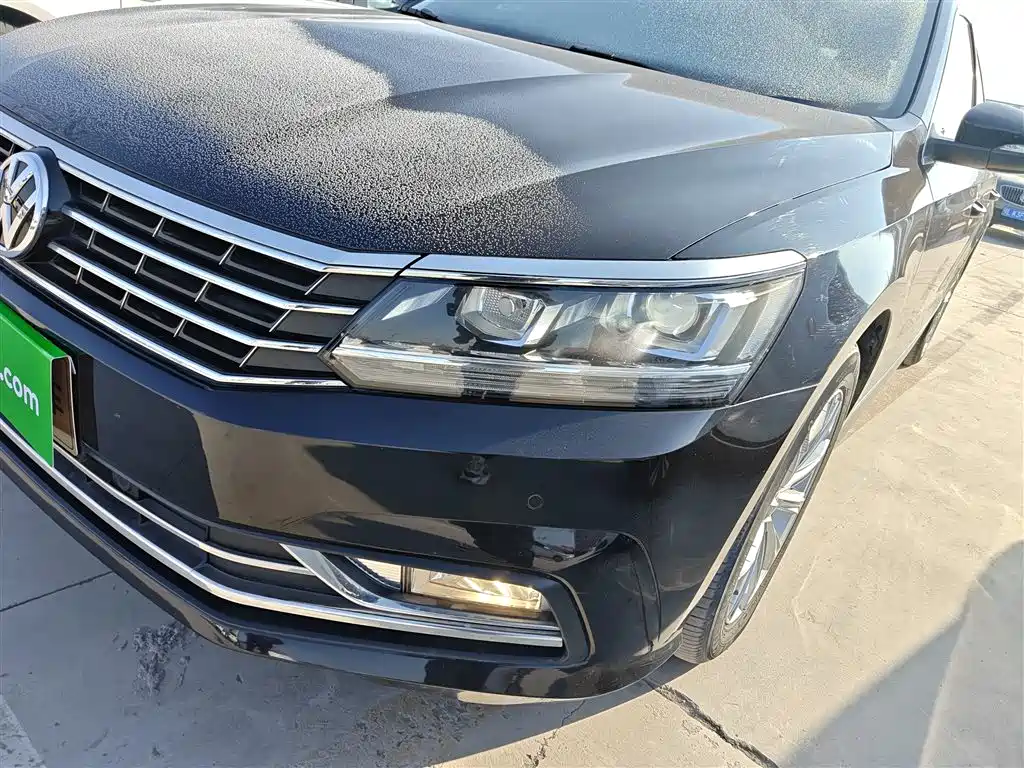 Volkswagen Passat 2017 330TSI DSG Prestige фото 24