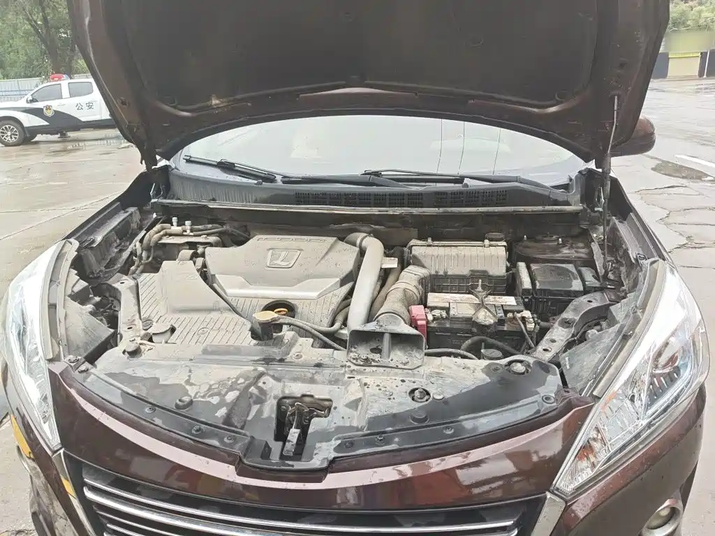 Luxgen U6 SUV 2016 2015 1.8T Innovation Upgrade