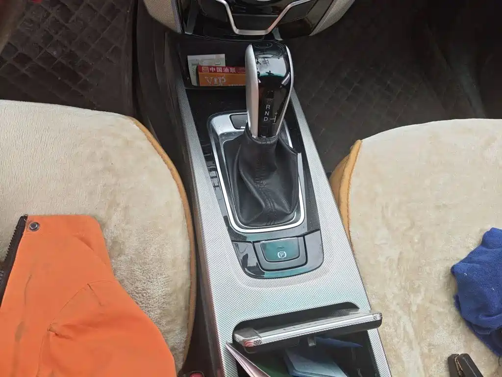 Luxgen U6 SUV 2016 2015 1.8T Innovation Upgrade