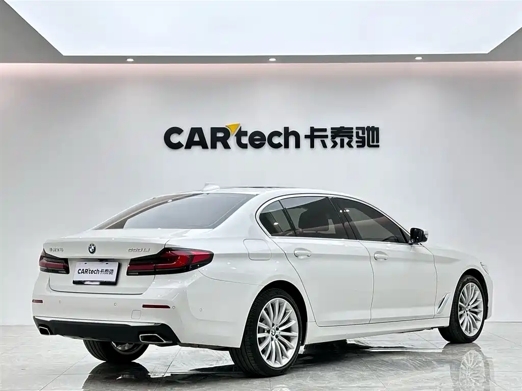BMW 5 Series 2023 530Li Premium Luxury Package фото 5