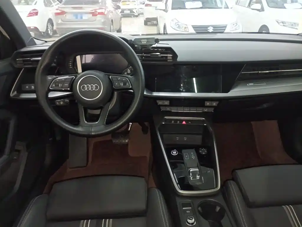 Audi A3 2024 Model A3L Limousine 35 TFSI Fashion Sport фото 6