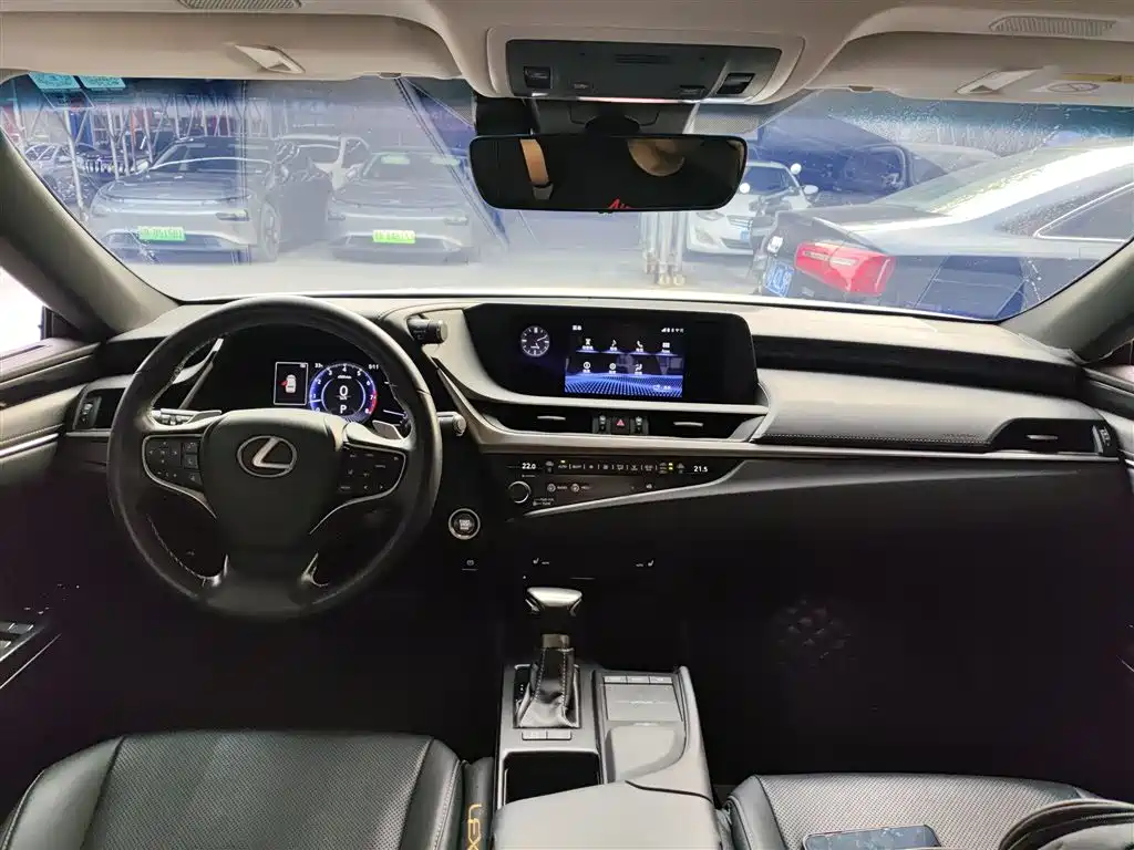 Lexus ES 2018 200 Excellence Edition China V фото 6