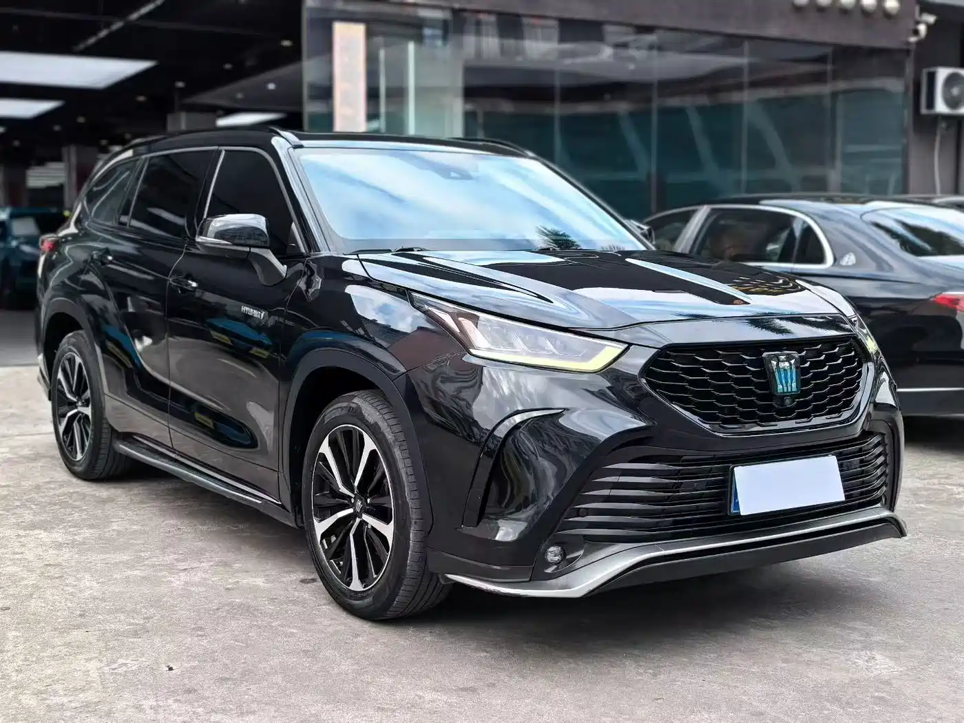Toyota Crown Kluger 2022 2.5L HEV 4WD Premium Edition