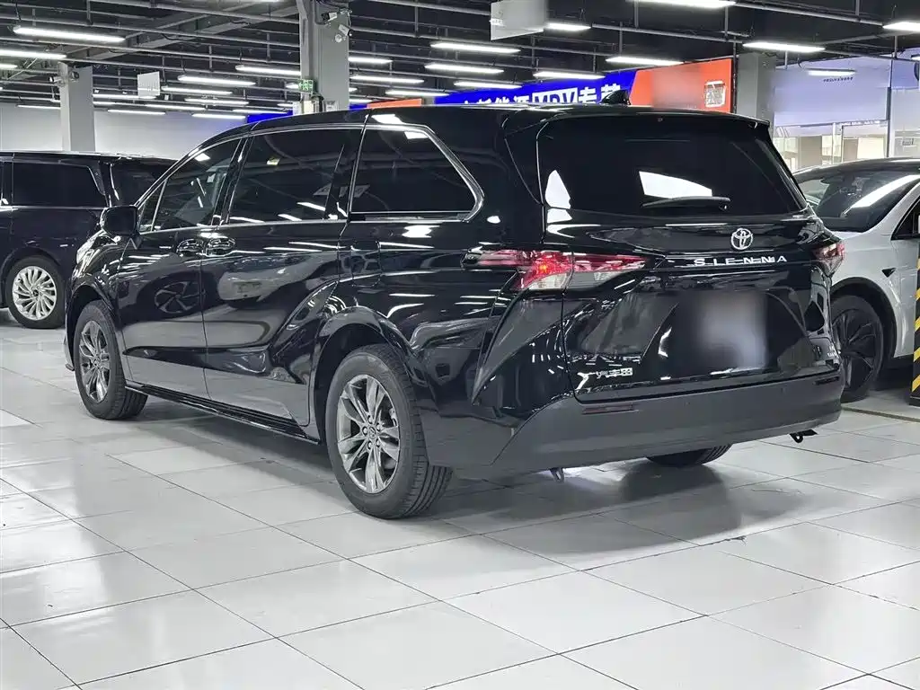 Toyota Sienna 2026 Model 2.5L Hybrid 2WD Comfort Edition фото 9